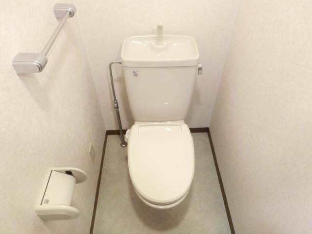 トイレ　嬉しいバス・トイレ別♪