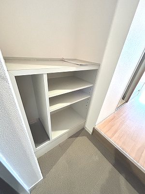 玄関　画像は803号室です（参考）