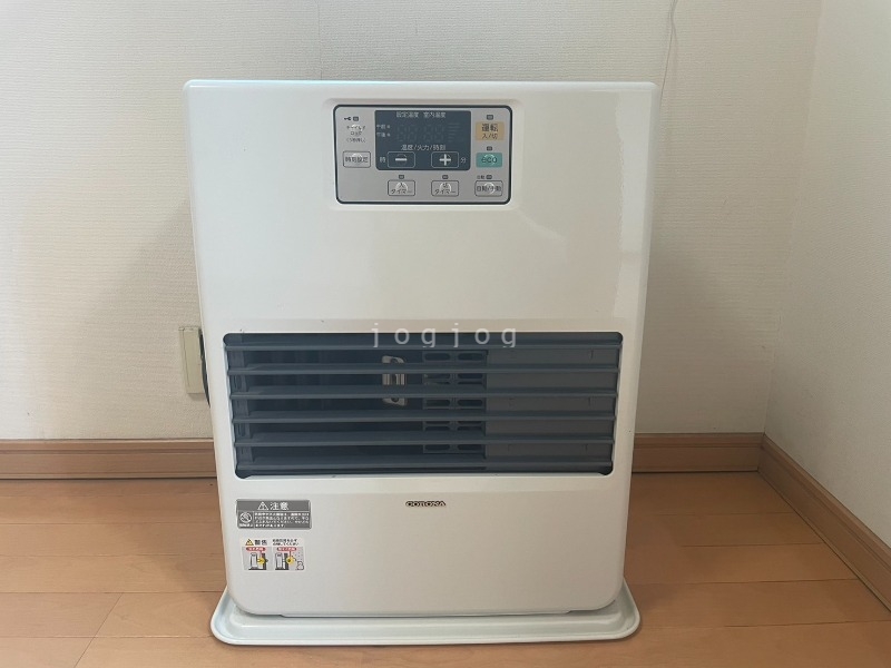 その他設備　冬はあったか石油ストーブです。
