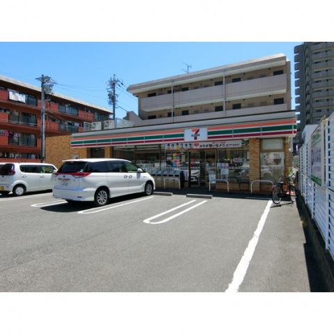 ショッピングセンター　セブンイレブン名古屋原１丁目店：徒歩３分（ショッピングセンター）まで5600m