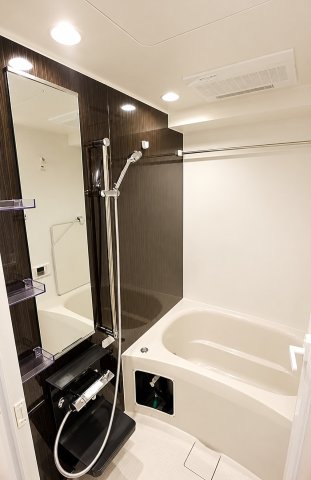 東京メトロ東西線 門前仲町駅 徒歩8分 15階建 築8年の風呂写真