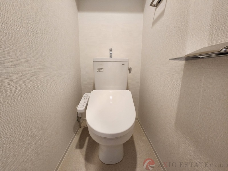 エスリード新大阪ザ・プレミアEASTのトイレ写真