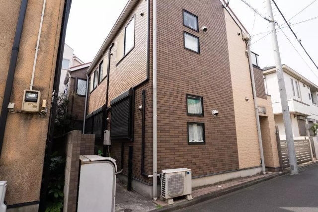 建物外観　落ち着いた雰囲気の外観です