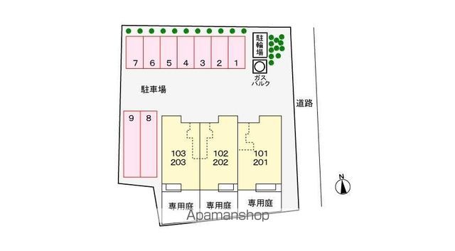 駐車場　駐車場