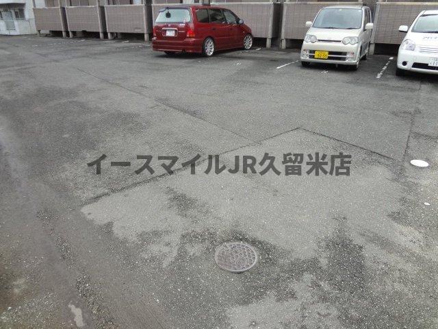 駐車場　駐車スペースもあります