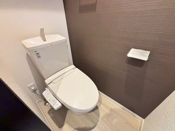 トイレ　※別部屋の写真です