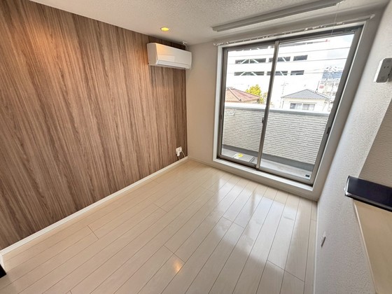 居室・リビング　※別部屋の写真です