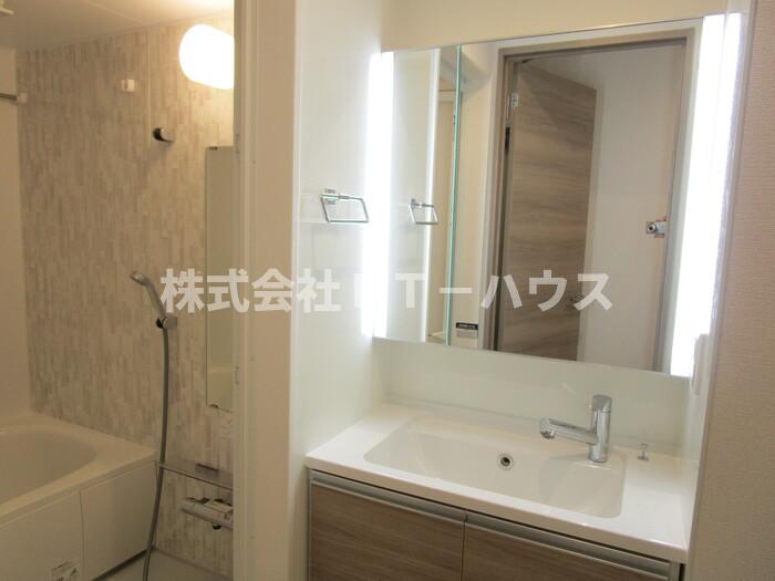 洗面設備　洗髪洗面化粧台