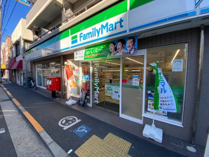 コンビニ　ファミリーマート西大井4丁目店（コンビニ）まで316m