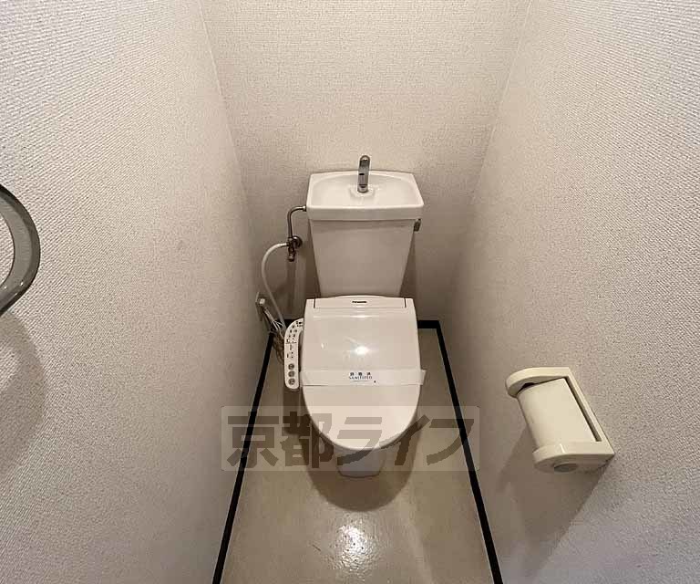 ハウゼ公園前のトイレ写真