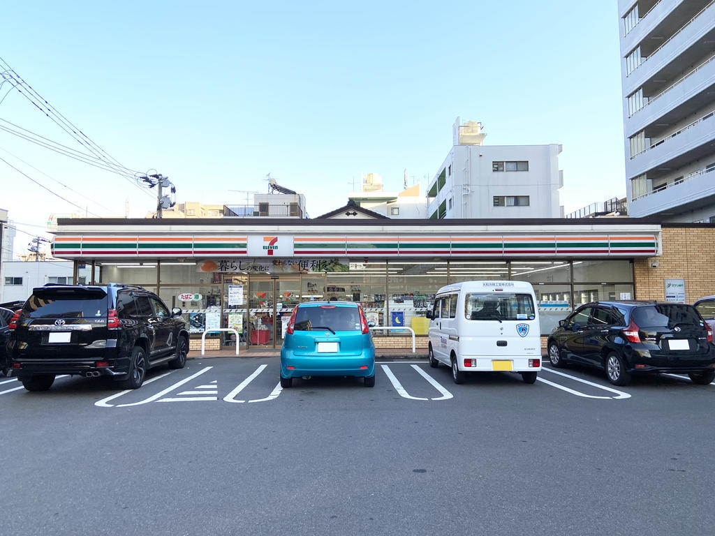 コンビニ　セブン-イレブン 鹿児島大学前店　（徒歩4分）（コンビニ）まで300m