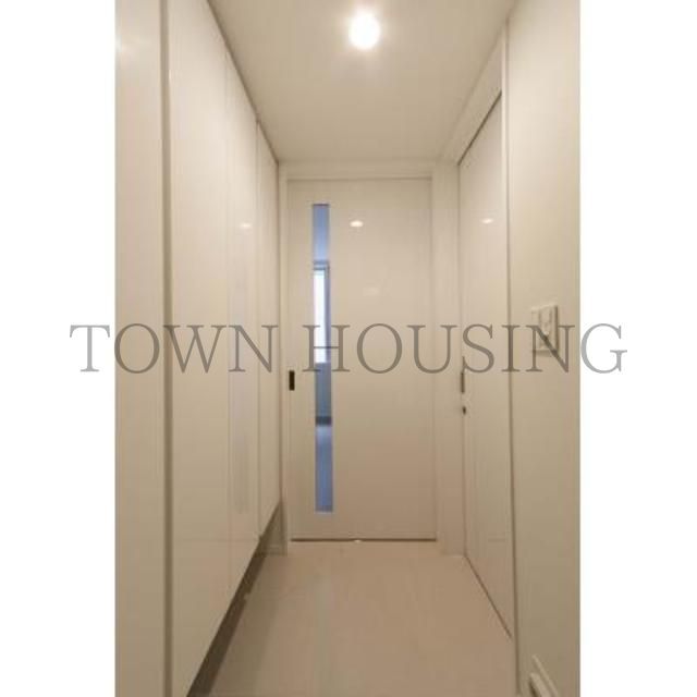 玄関　※写真は同タイプ住戸です。