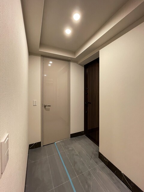 玄関　※写真は同タイプ住戸です。
