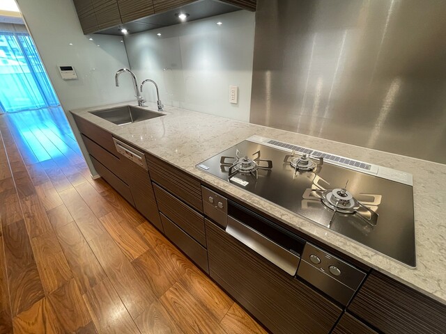 キッチン　※写真は同タイプ住戸です。