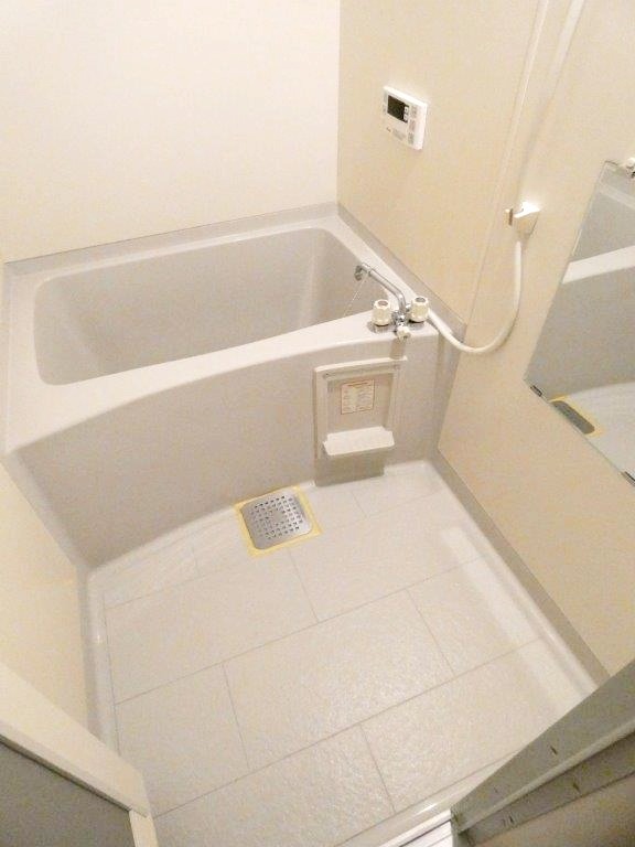 バス・シャワールーム　図面と現状に相違がある場合には現状を優先