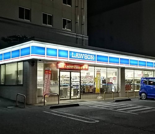コンビニ　ローソン 港北大豆戸町店（コンビニ）まで516m