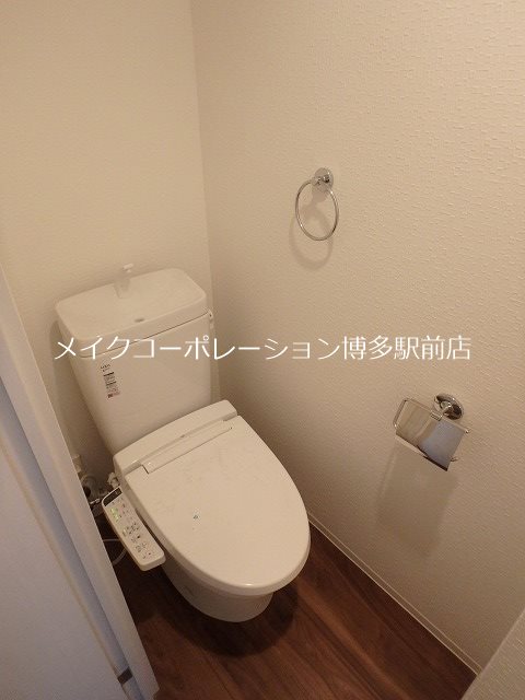 地下鉄箱崎線 千代県庁口駅 徒歩2分 11階建 築13年のトイレ写真