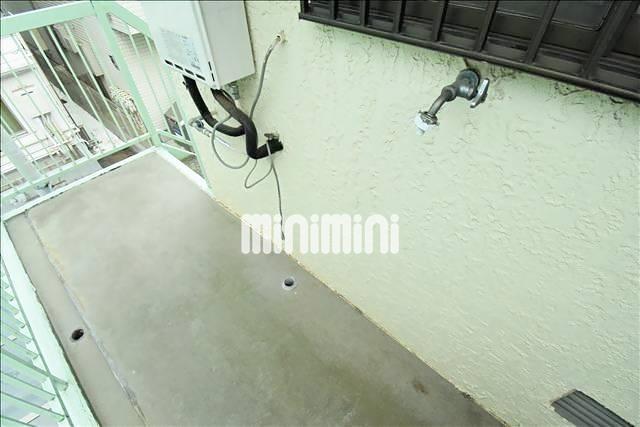 その他部屋・スペース　廊下に洗濯機置き場があります☆