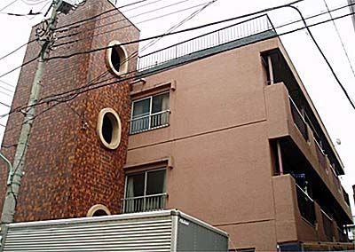 松本マンションの建物外観