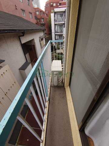 バルコニー　メゾン余丁町　301