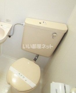 【厚木市下依知のアパートのトイレ】