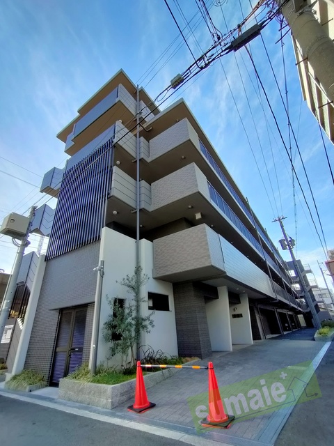 フォーリアライズ大阪ウエストベイの建物外観