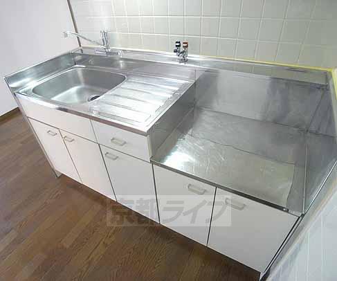 キッチン　使いやすいキッチンスペース。