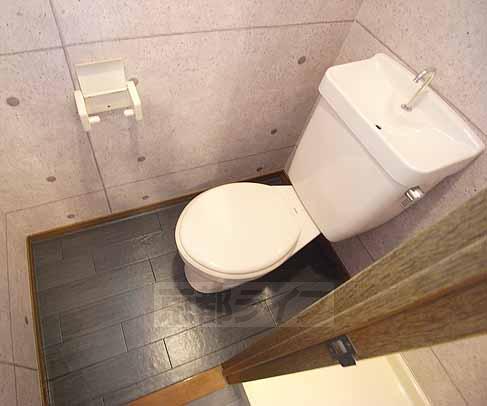 トイレ　清潔感のある洋式トイレ