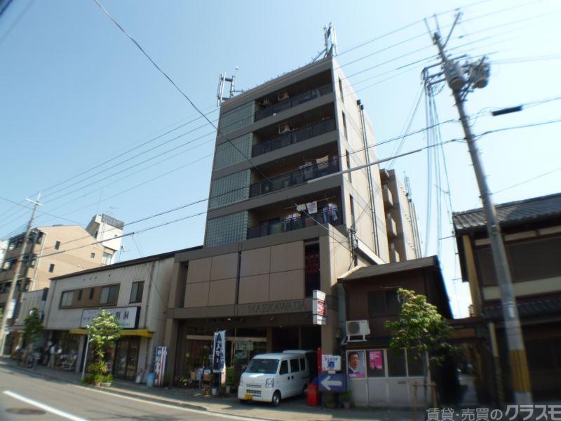 前川田ビルの建物外観