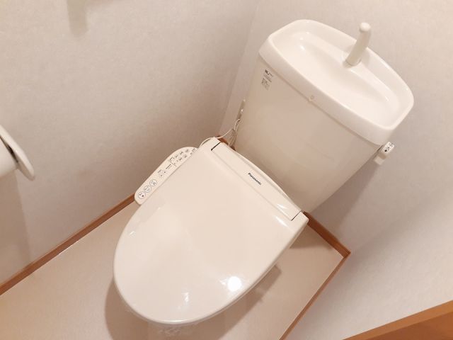 【エスペランサ・ヤマダのトイレ】