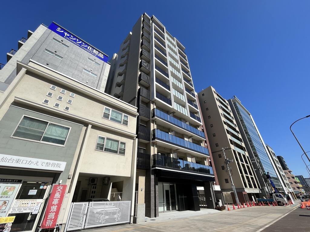 【シーズンフラッツSENDAI EASTの建物外観】