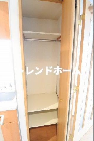 【エステムコート梅田茶屋町デュアルスペースの収納】