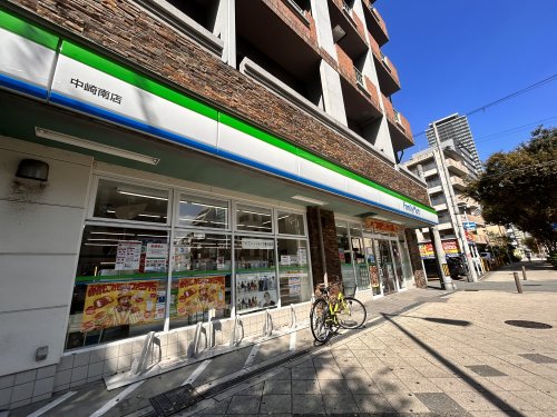 【大阪市北区堂山町のマンションのコンビニ】