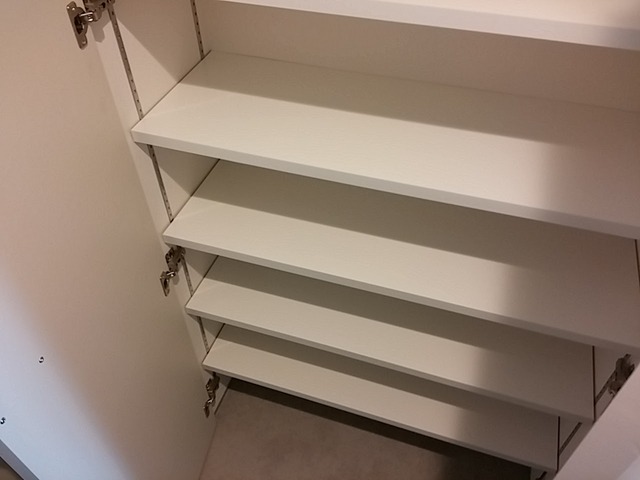 収納　シューズボックス