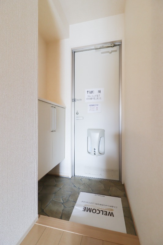 玄関　図面と現状に相違がある場合には現状を優先