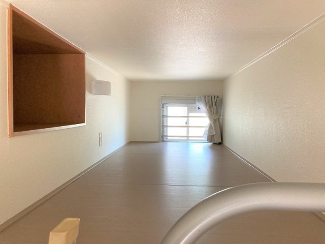 その他設備　ロフト　コンセント、テレビ線、照明が付いています