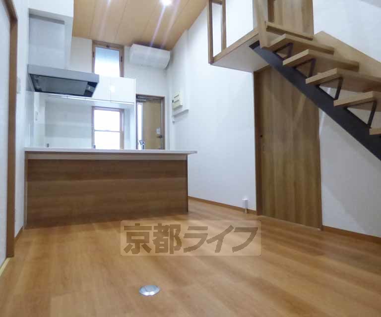 居室・リビング　綺麗なリビングです。