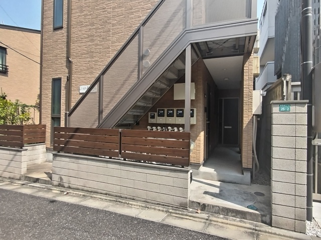 エントランス　エントランス