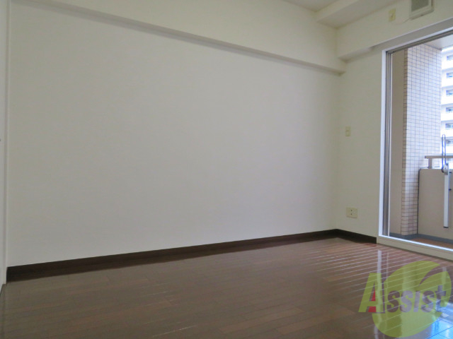 その他部屋・スペース　シングルベットも置けそうな広さのお部屋ですね。