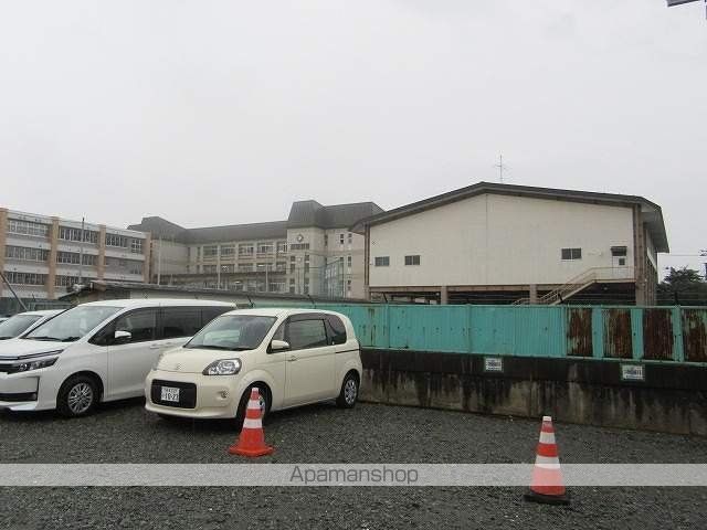 中学校　盛岡市立仙北中学校（中学校）まで25m