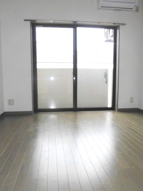 居室・リビング　※写真は反転タイプになります