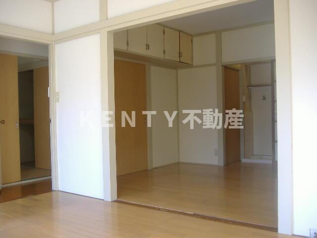 居室・リビング　おしゃれな居間です