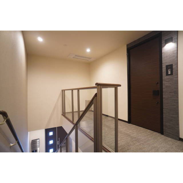 その他共有部分　オシャレな屋内共用部分です♪
