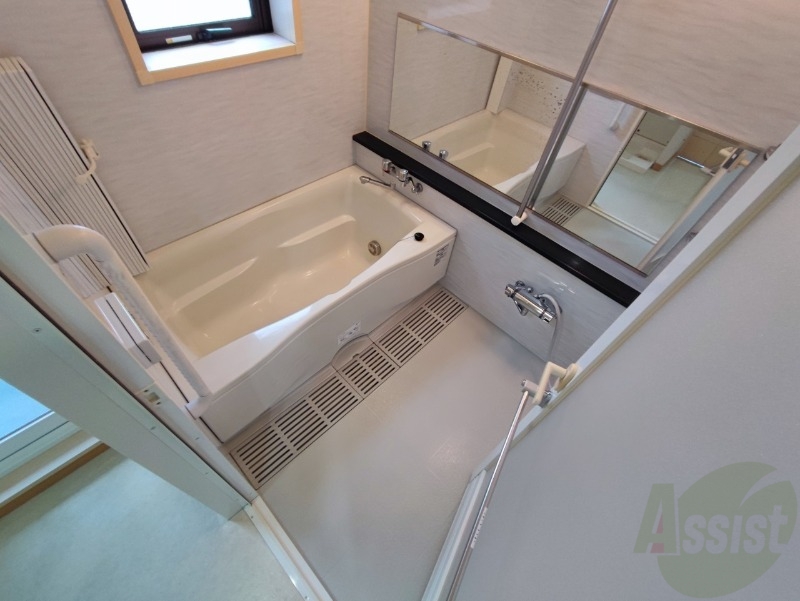 バス・シャワールーム　追い炊き付きのユニットバス日頃の疲れはここで癒しましょう