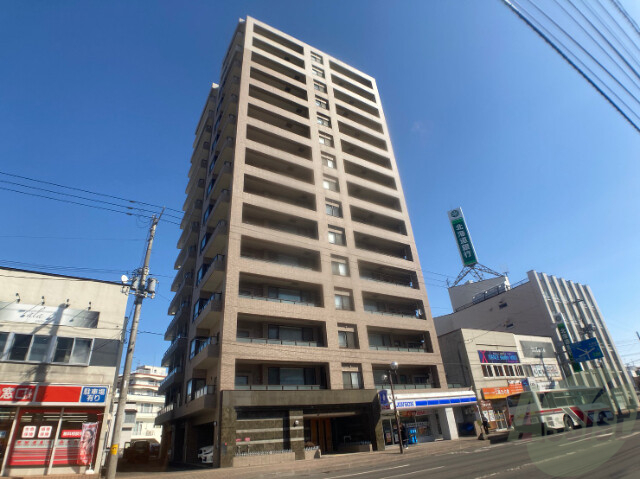 建物外観　札幌市北区麻生町「ラ・クラッセ麻生ステーションタワー」