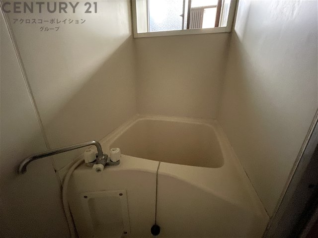 バス・シャワールーム　落ち着いた空間のお風呂です