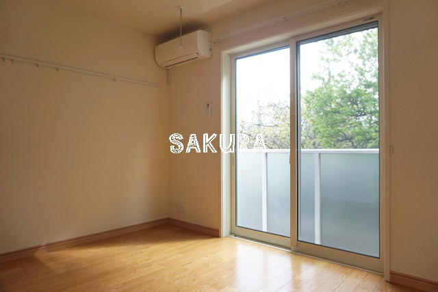 その他設備　室内エアコン付き♪