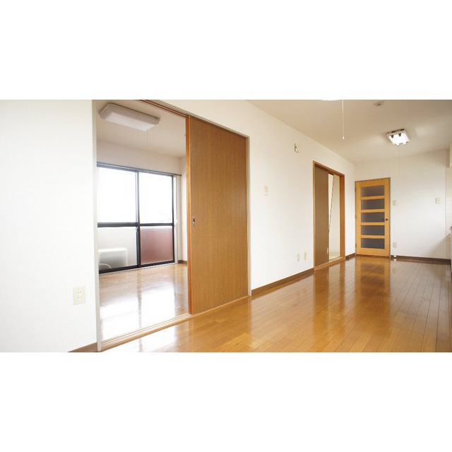 居室・リビング　リビング