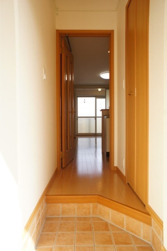 玄関　図面と現状に相違がある場合には現状を優先