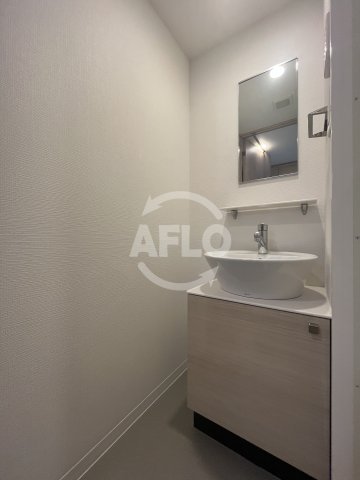 洗面設備　エスリード新大阪ラヴァーグ　洗面台